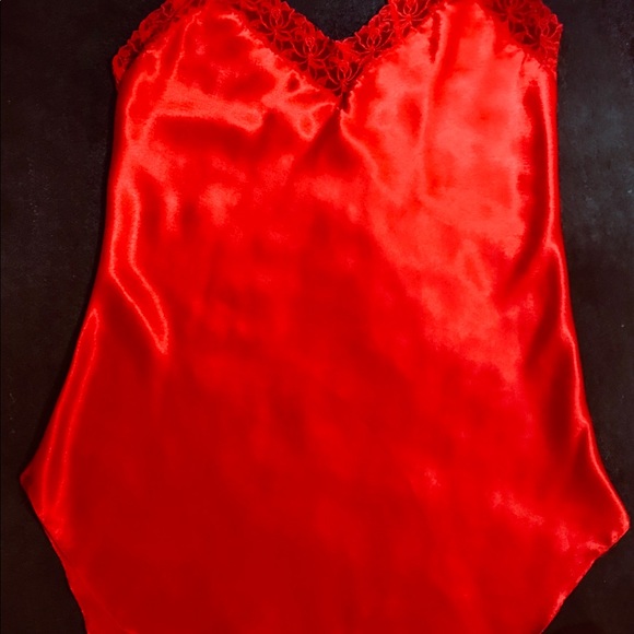 2 Victoria’s Secret above knee nightgowns. - Picture 3 of 8